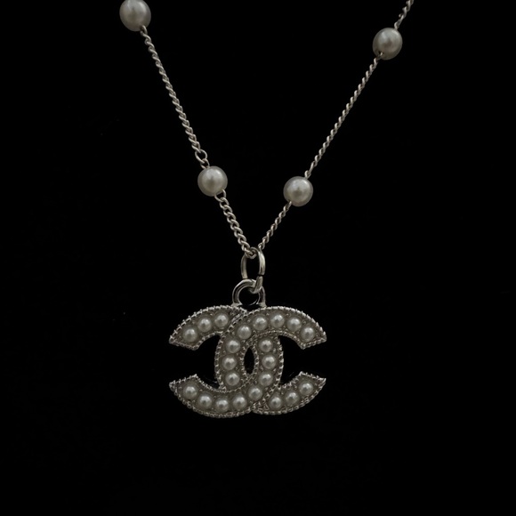 CHANEL PEARL SILVER NECKLACE - Picture 4 of 4